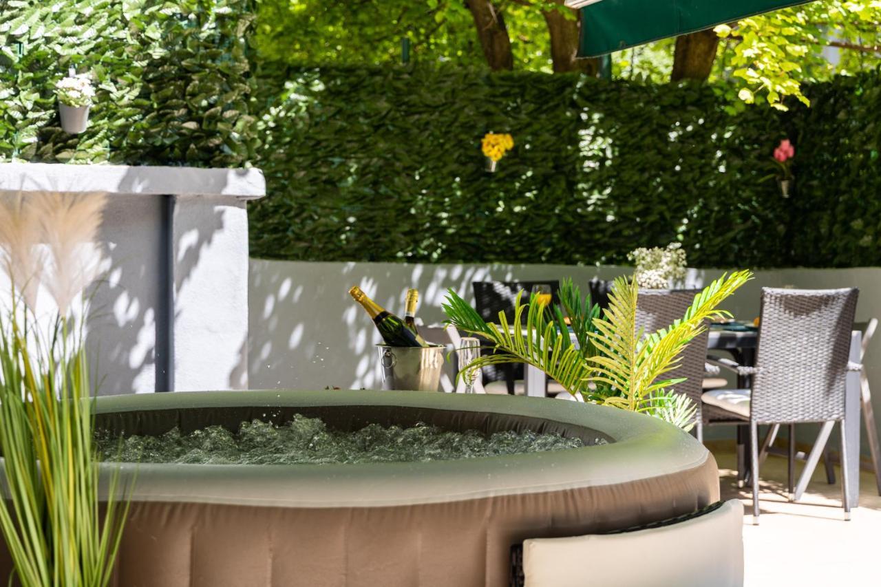 Oasis Luxury Apartment With Terrarce And Jacuzzi Split Extérieur photo