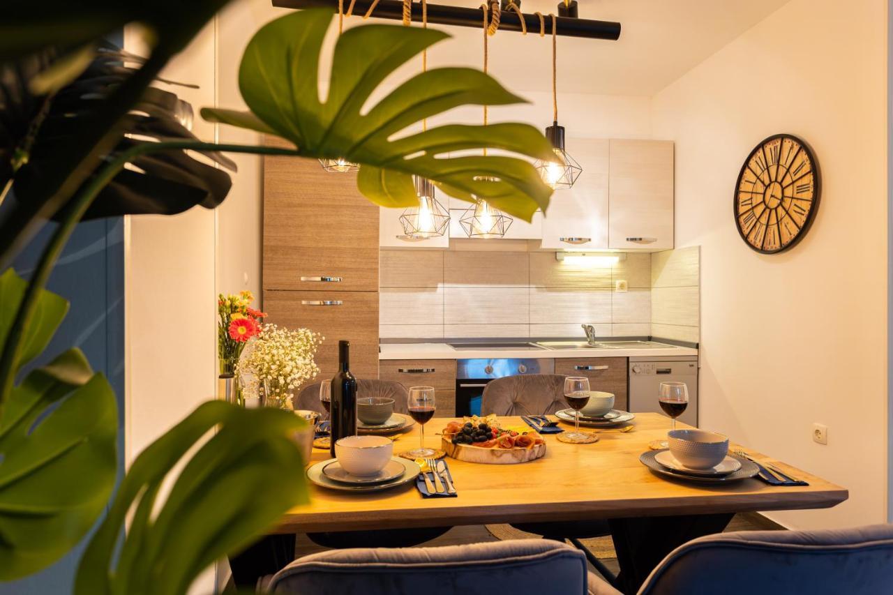 Oasis Luxury Apartment With Terrarce And Jacuzzi Split Extérieur photo