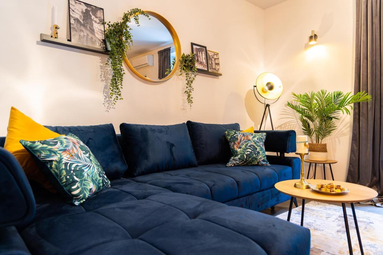 Oasis Luxury Apartment With Terrarce And Jacuzzi Split Extérieur photo