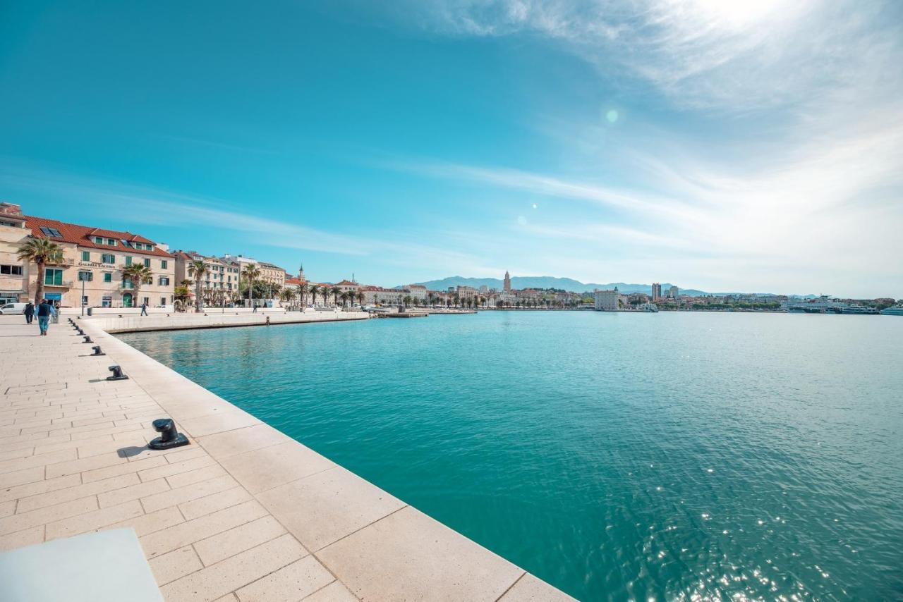 Oasis Luxury Apartment With Terrarce And Jacuzzi Split Extérieur photo